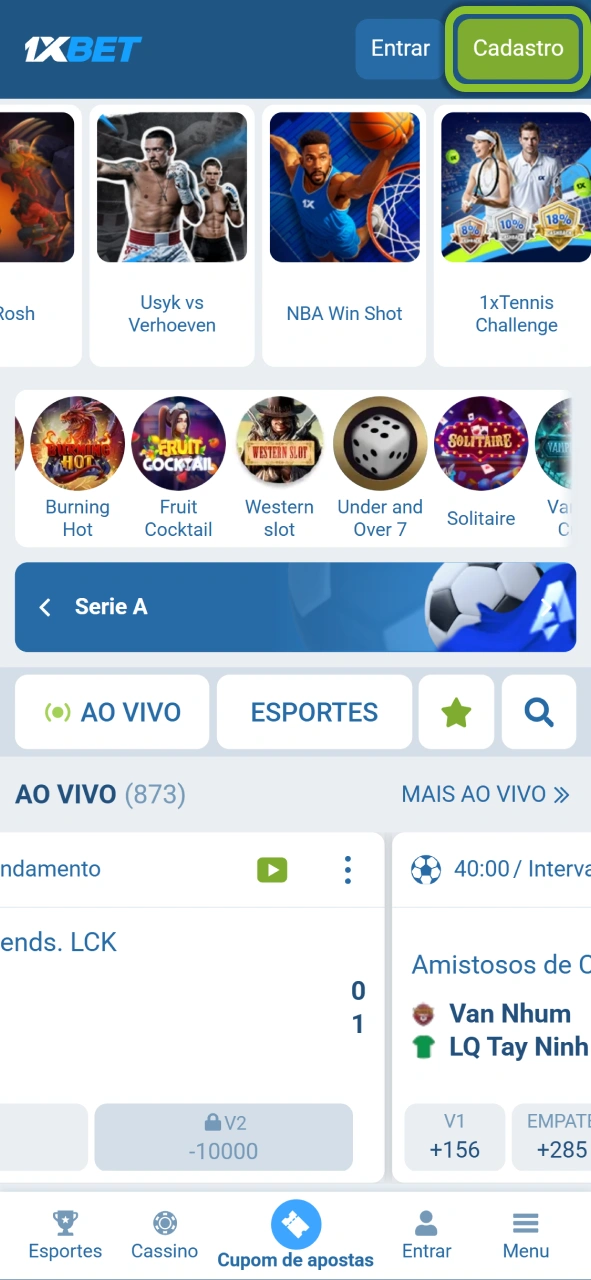 Clique no botão de registro no site oficial da 1xBet para criar sua conta.